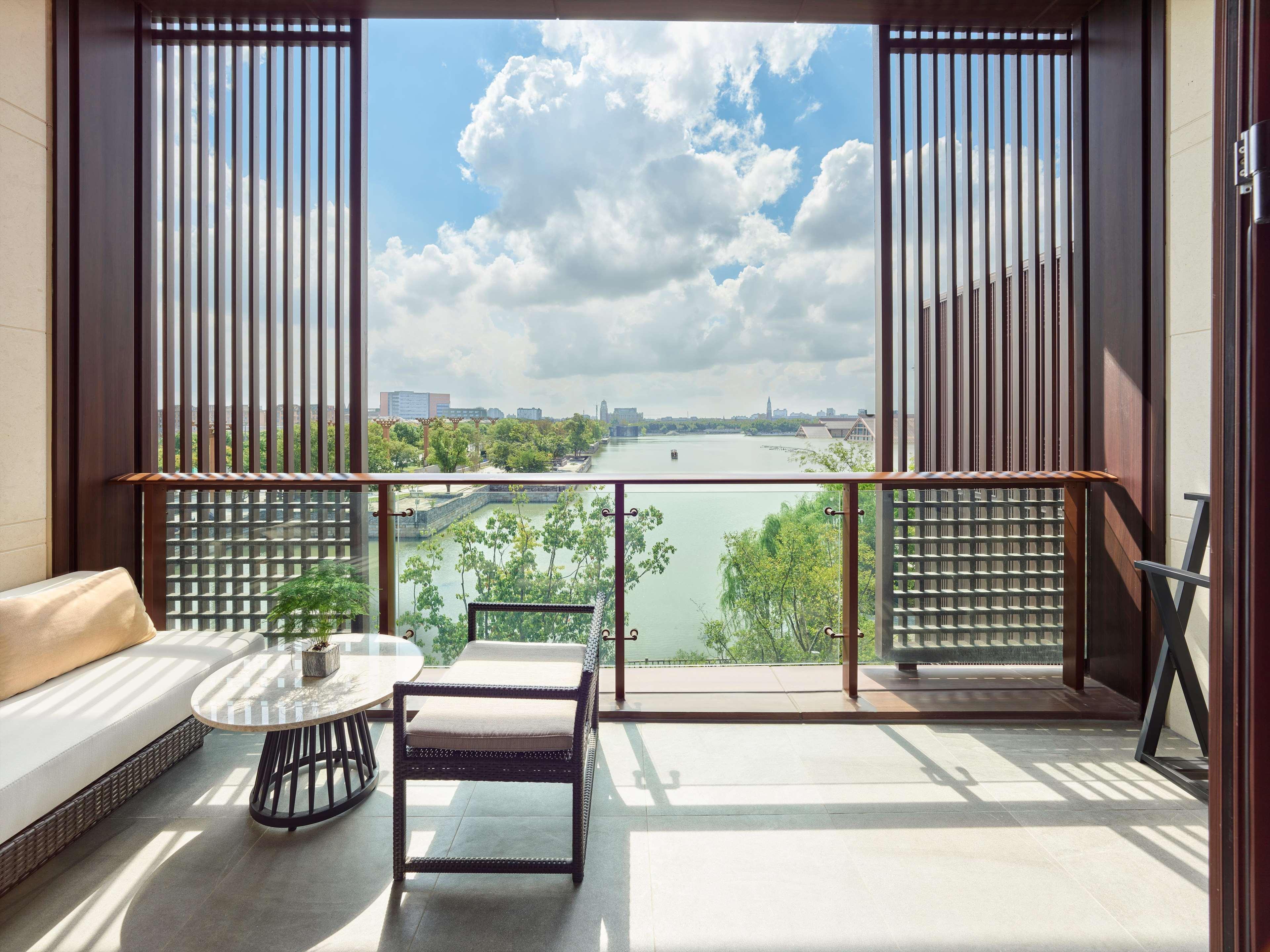 Hilton Shanghai Songjiang Guangfulin Eksteriør billede