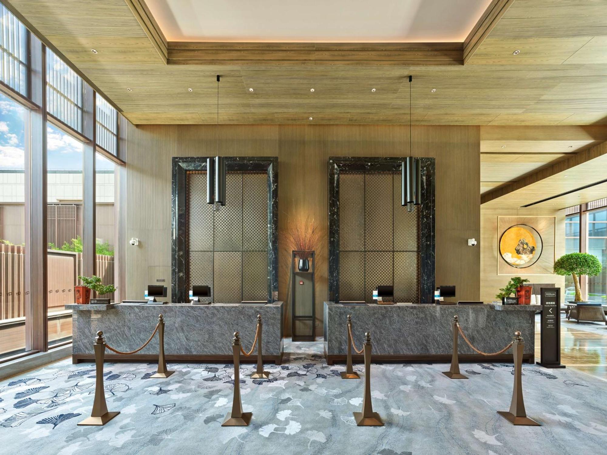 Hilton Shanghai Songjiang Guangfulin Eksteriør billede